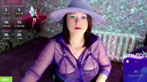Snapshot of brunette7786 chatting on 06.20.26 Julia online show from 06.20.26