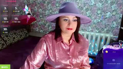 Snapshot of brunette7786 chatting on 06.23.26 Julia online show from 06.23.26