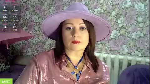Snapshot of brunette7786 chatting on 07.29.26 Julia online show from 07.29.26