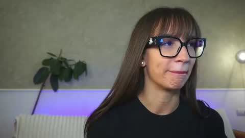brunette_babee online show from 06.24.26