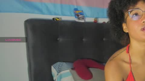 Snapshot of brunettjhelen chatting on 11.14.25 brunettjhelen online show from 11.14.25