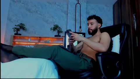 Andres Suarez online show from 03.11.25