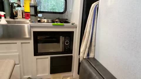 Snapshot of brushsquach chatting on 02.08.25 Steve... aka SkinnieDippin aka TimberTramp online show from 02.08.25