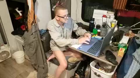 Steve... aka SkinnieDippin aka TimberTramp online show from 03.17.26