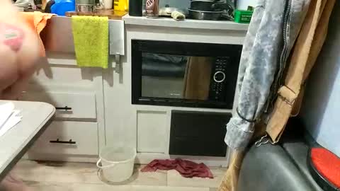 Steve... aka SkinnieDippin aka TimberTramp online show from 03.31.26