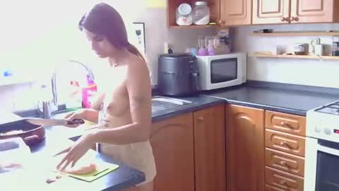 Snapshot of brutecia chatting on 09.14.25 brutecia online show from 09.14.25