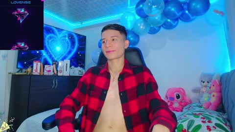 Snapshot of bryam_hot chatting on 01.17.25 BRYAM INDEPENDENT MODEL online show from 01.17.25