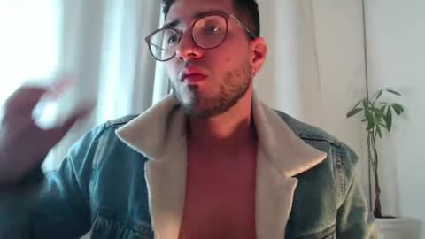 Snapshot of bryperez chatting on 01.21.25 bry online show from 01.21.25