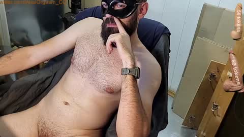 Snapshot of btarkhun chatting on 12.06.24 Anal Orgasm online show from 12.06.24