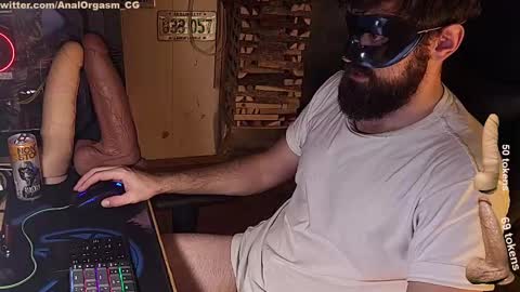 Snapshot of btarkhun chatting on 02.17.25 Anal Orgasm online show from 02.17.25