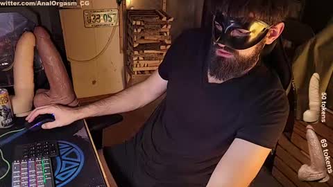 Snapshot of btarkhun chatting on 02.17.25 Anal Orgasm online show from 02.17.25