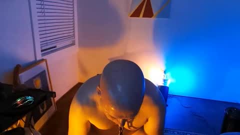 Snapshot of btmcub_sandiego chatting on 02.05.25 bottom freak online show from 02.05.25