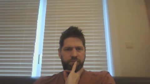 bubblebee1982 online show from 02.24.26