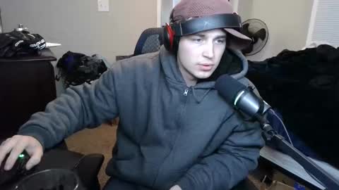 Snapshot of bubblebuttbdn chatting on 11.27.25 BubblebuttBdn online show from 11.27.25