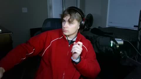 Snapshot of bubblebuttbdn chatting on 12.18.25 BubblebuttBdn online show from 12.18.25