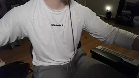 Snapshot of bubblebuttbdn chatting on 02.16.26 BubblebuttBdn online show from 02.16.26