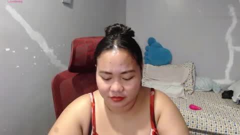Snapshot of bubblebuttpinay chatting on 04.19.26 Sunshine online show from 04.19.26