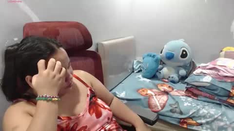 Snapshot of bubblebuttpinay chatting on 05.06.26 Sunshine online show from 05.06.26