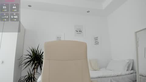 Snapshot of bubbledoll7 chatting on 01.04.25 bubbledoll7 online show from 01.04.25