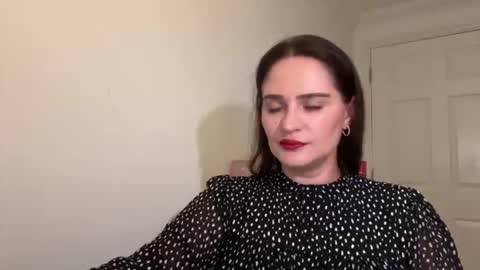 Anna online show from 06.17.26