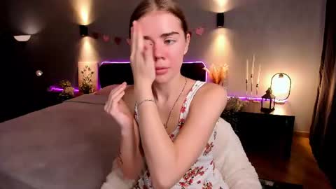 Snapshot of bubbleslina chatting on 07.19.26 Lina online show from 07.19.26