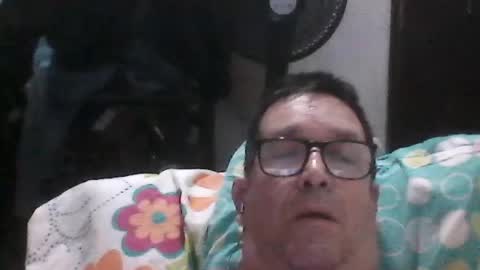 Snapshot of buchs32 chatting on 06.18.26 buchs32 online show from 06.18.26