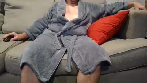 Snapshot of buck_camstar chatting on 10.26.25 Buck online show from 10.26.25