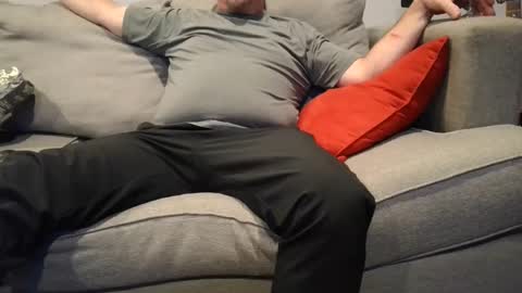 Snapshot of buck_camstar chatting on 11.20.25 Buck online show from 11.20.25