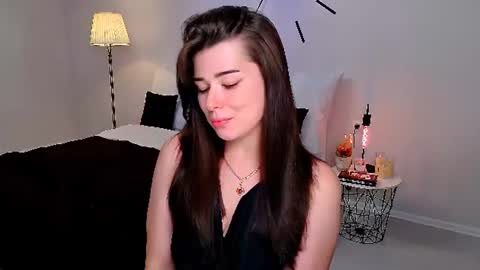 Snapshot of buckssbunny chatting on 07.28.26 Ari online show from 07.28.26