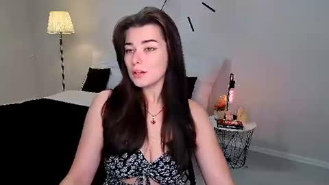 Snapshot of buckssbunny chatting on 07.29.26 Ari online show from 07.29.26