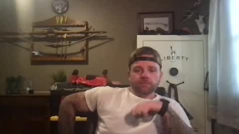 Snapshot of buckwild69204 chatting on 01.04.25 buckwild69204 online show from 01.04.25