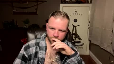 Snapshot of buckwild69204 chatting on 01.10.25 buckwild69204 online show from 01.10.25