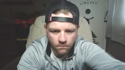 Snapshot of buckwild69204 chatting on 02.12.25 buckwild69204 online show from 02.12.25