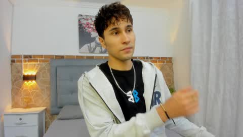 Buddy Whitte online show from 02.04.25