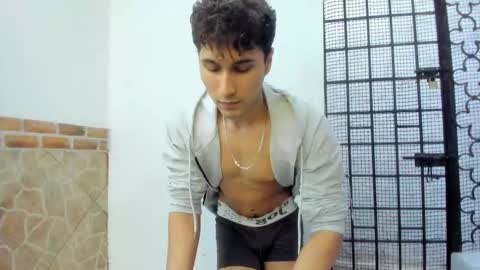 Buddy Whitte online show from 02.10.25