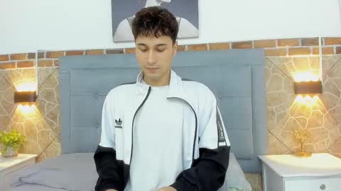 Buddy Whitte online show from 03.12.25