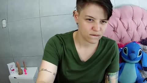 Snapshot of bug2025 chatting on 11.12.25 bug2025 online show from 11.12.25