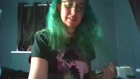 Snapshot of bunniexoxoxo chatting on 09.11.25 BunnieXOXOXO online show from 09.11.25