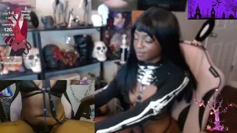 Snapshot of bunniikimi chatting on 09.30.25 Bunnii Kimi online show from 09.30.25