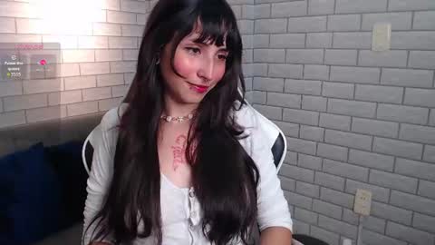 Snapshot of bunny_sweet19 chatting on 06.24.26 bunny_sweet19 online show from 06.24.26