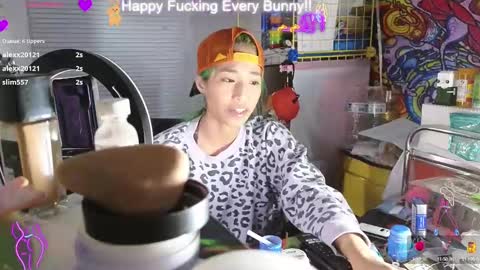 Snapshot of bunnycheekz chatting on 01.27.25 Tokki bunny online show from 01.27.25