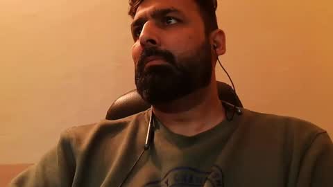 Hairy Arabian online show from 01.12.25