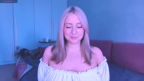 Snapshot of burn_lissa chatting on 05.09.26 Lissa online show from 05.09.26