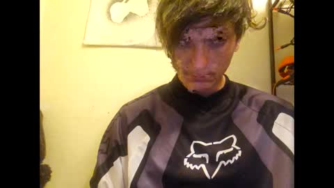 Snapshot of burntbuns710 chatting on 12.14.24 LostSingledad online show from 12.14.24