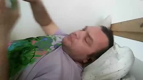 Snapshot of bury703709 chatting on 01.14.25 Creazy dad online show from 01.14.25