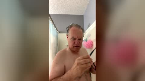 Snapshot of busterhyman22 chatting on 04.29.26 busterhyman22 online show from 04.29.26