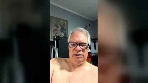 Snapshot of busterhyman22 chatting on 04.29.26 busterhyman22 online show from 04.29.26