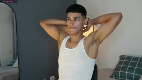 Buster independent model online show from 11.01.25