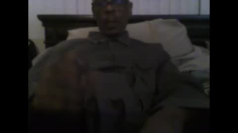 Busturgutzgd1 online show from 02.04.25