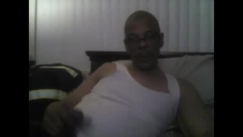 Busturgutzgd1 online show from 02.19.25